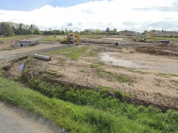 Terrain à bâtir de 528 m² à YZEURE (03)