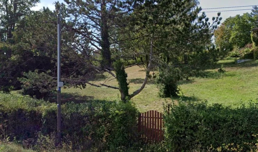 Terrain à bâtir de 540 m² à CLUNY (71)
