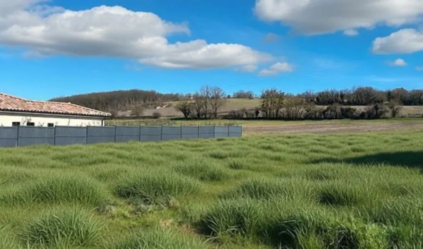 Terrain à bâtir de 940 m² à CHARBONNIERES (71)